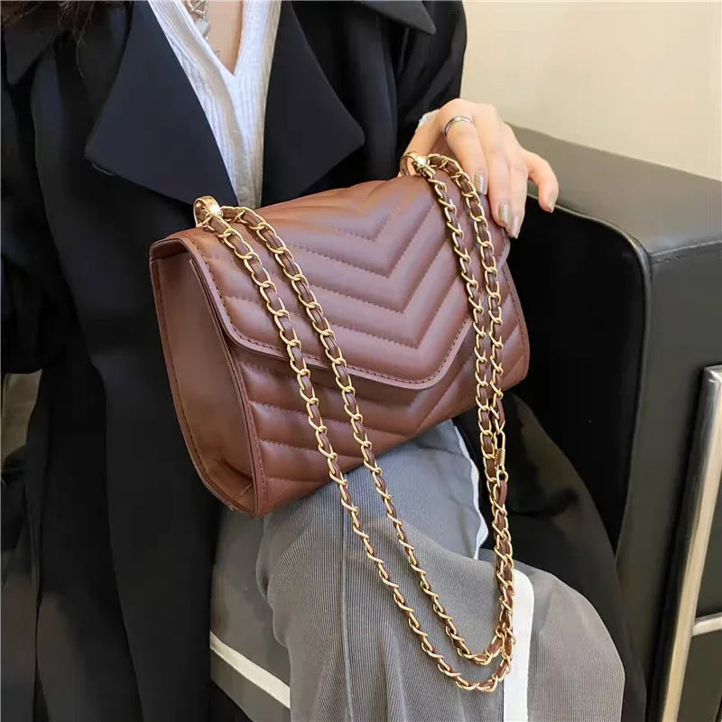Women's One Shoulder Fashion Retro Small Square Bag Crossbody Handbag Minimalist Style Women's Chain Bag Suitable for Travel-ll