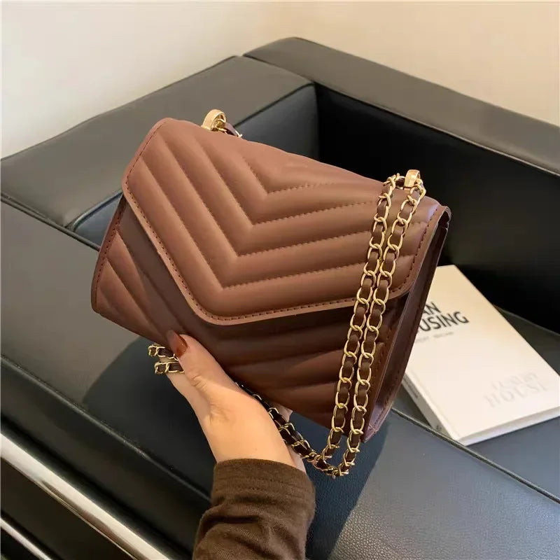 Women's One Shoulder Fashion Retro Small Square Bag Crossbody Handbag Minimalist Style Women's Chain Bag Suitable for Travel-ll