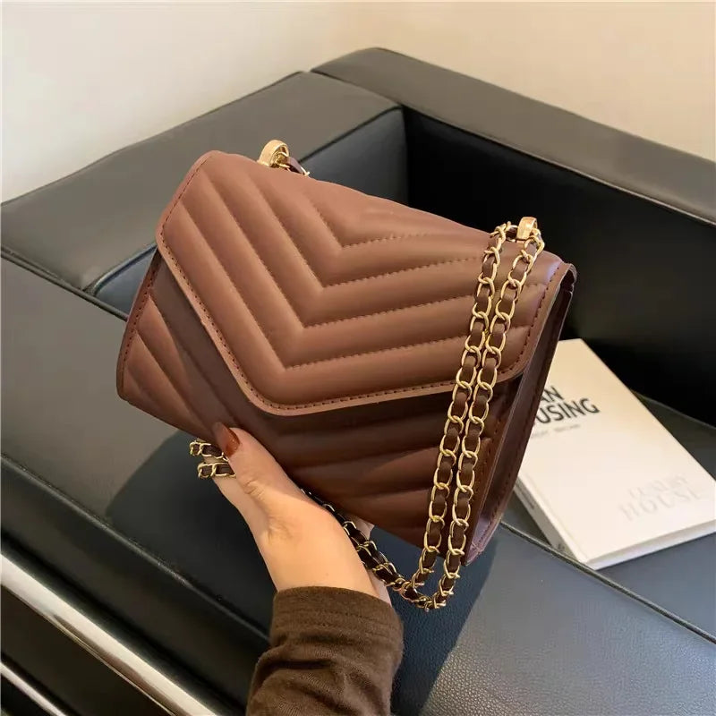 Women's One Shoulder Fashion Retro Small Square Bag Crossbody Handbag Minimalist Style Women's Chain Bag Suitable for Travel-ll